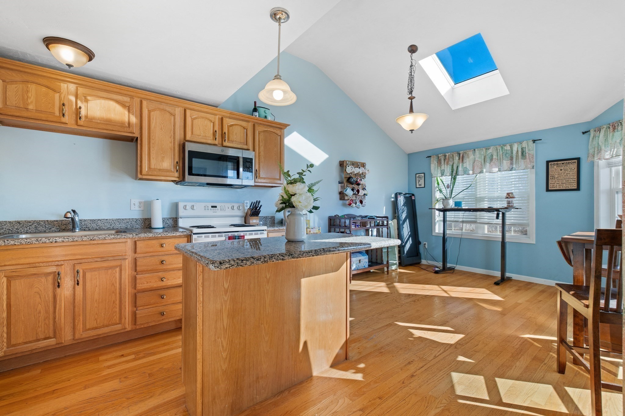 72 Sophia Dr, Worcester, MA 01607 - Image 9