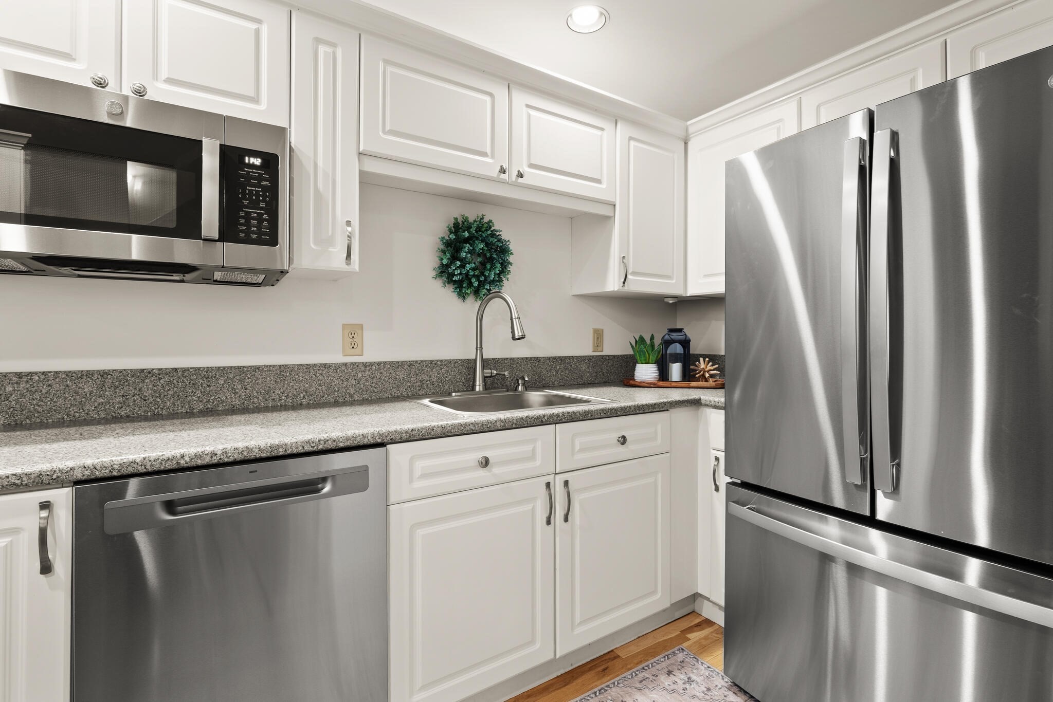 12 Brookside Rd Unit 28, Westford, MA 01886 - Image 9