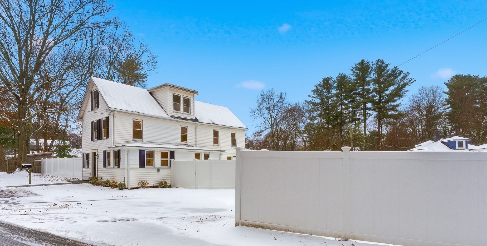 35 Oak St, Tewksbury, MA 01876 - Image 3
