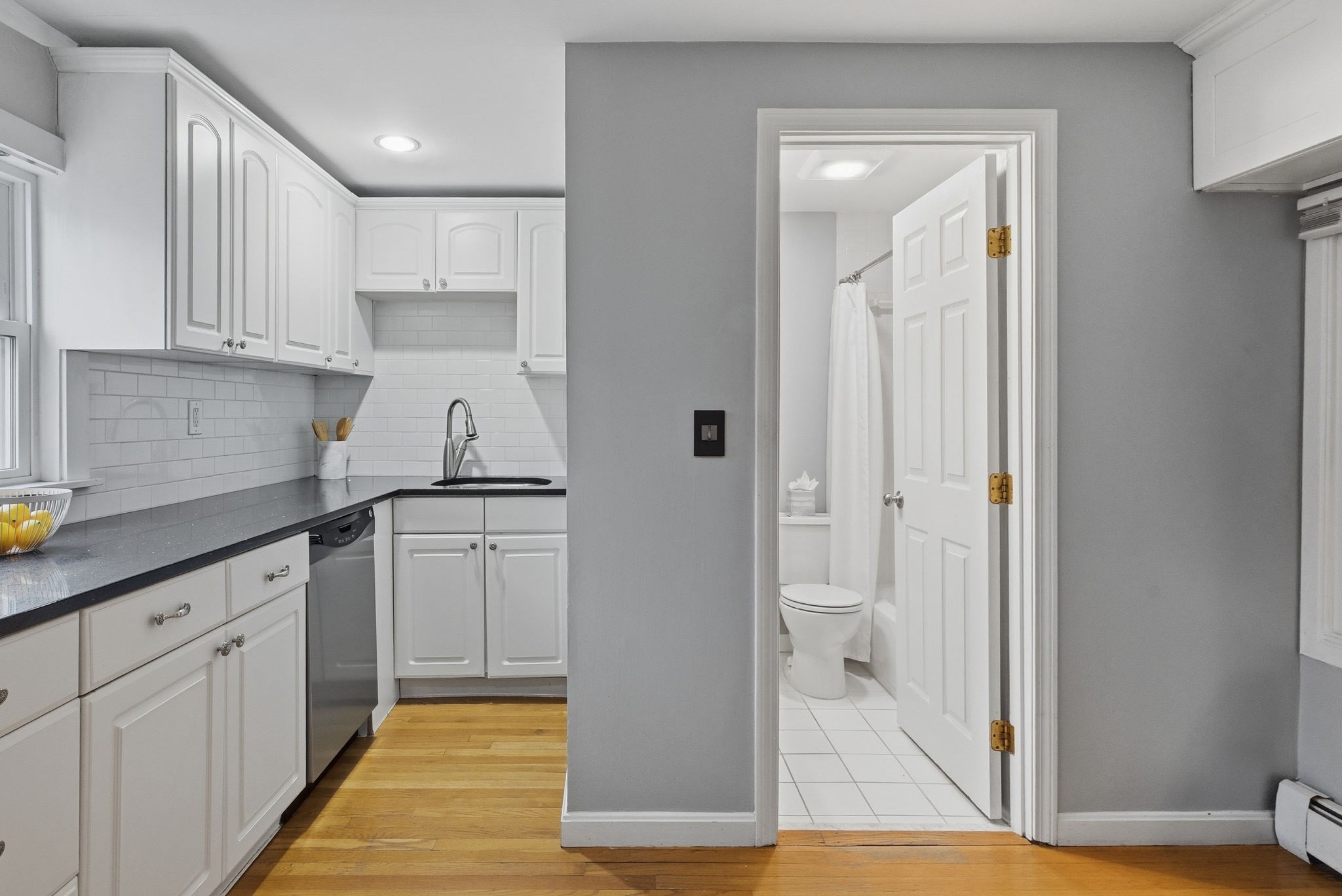 528 E 3rd St Unit 2, South Boston, Boston, MA 02127 - Image 3