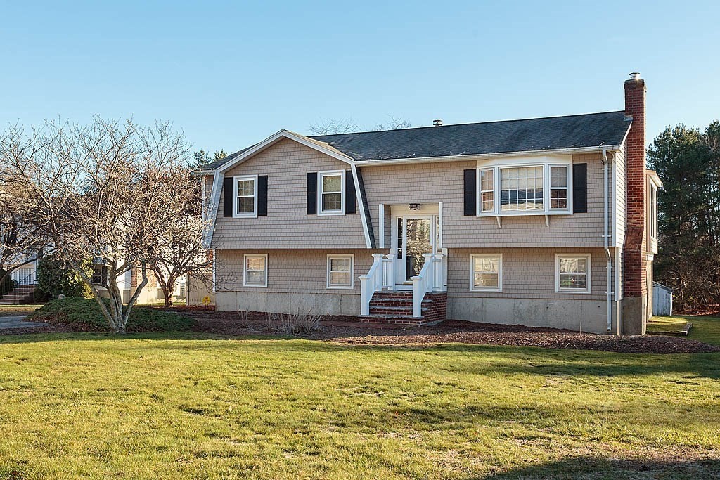 18 Winn Valley Drive, Burlington, MA 01803 - Image 1