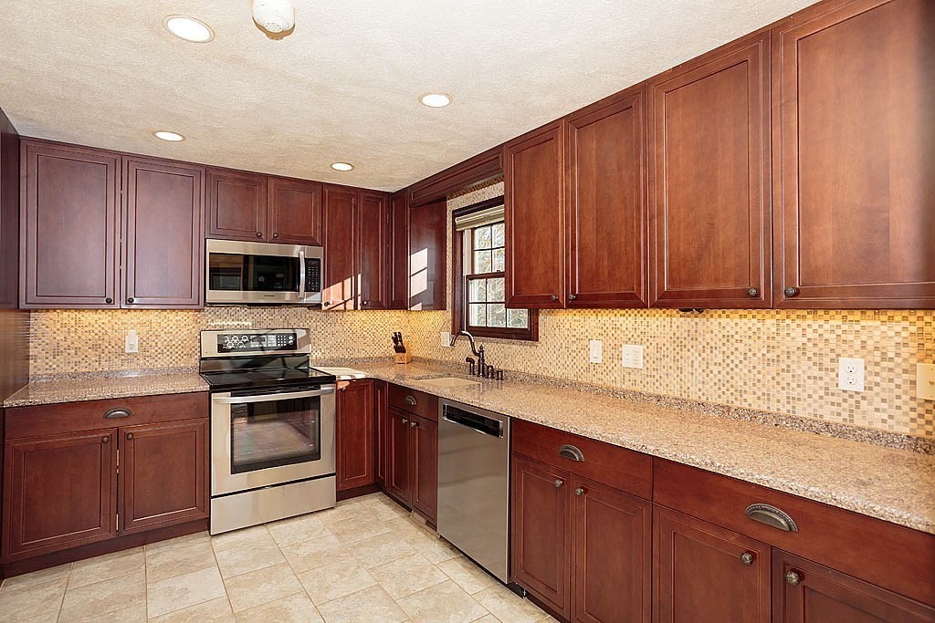 18 Winn Valley Drive, Burlington, MA 01803 - Image 5