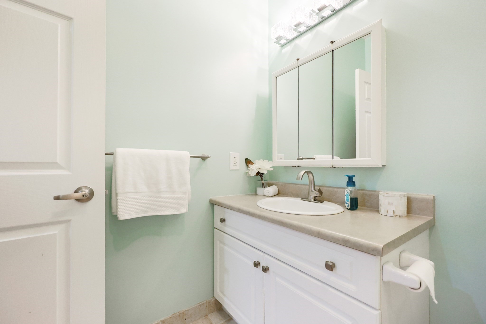 8 Walnut St Unit 209, Peabody, MA 01960 - Image 22