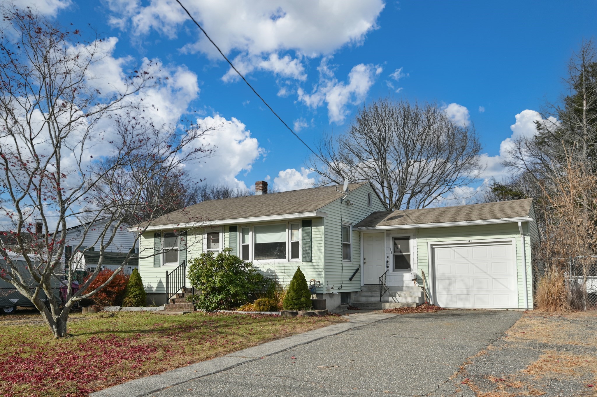 42 Beresford St, Lawrence, MA 01843 - Image 2