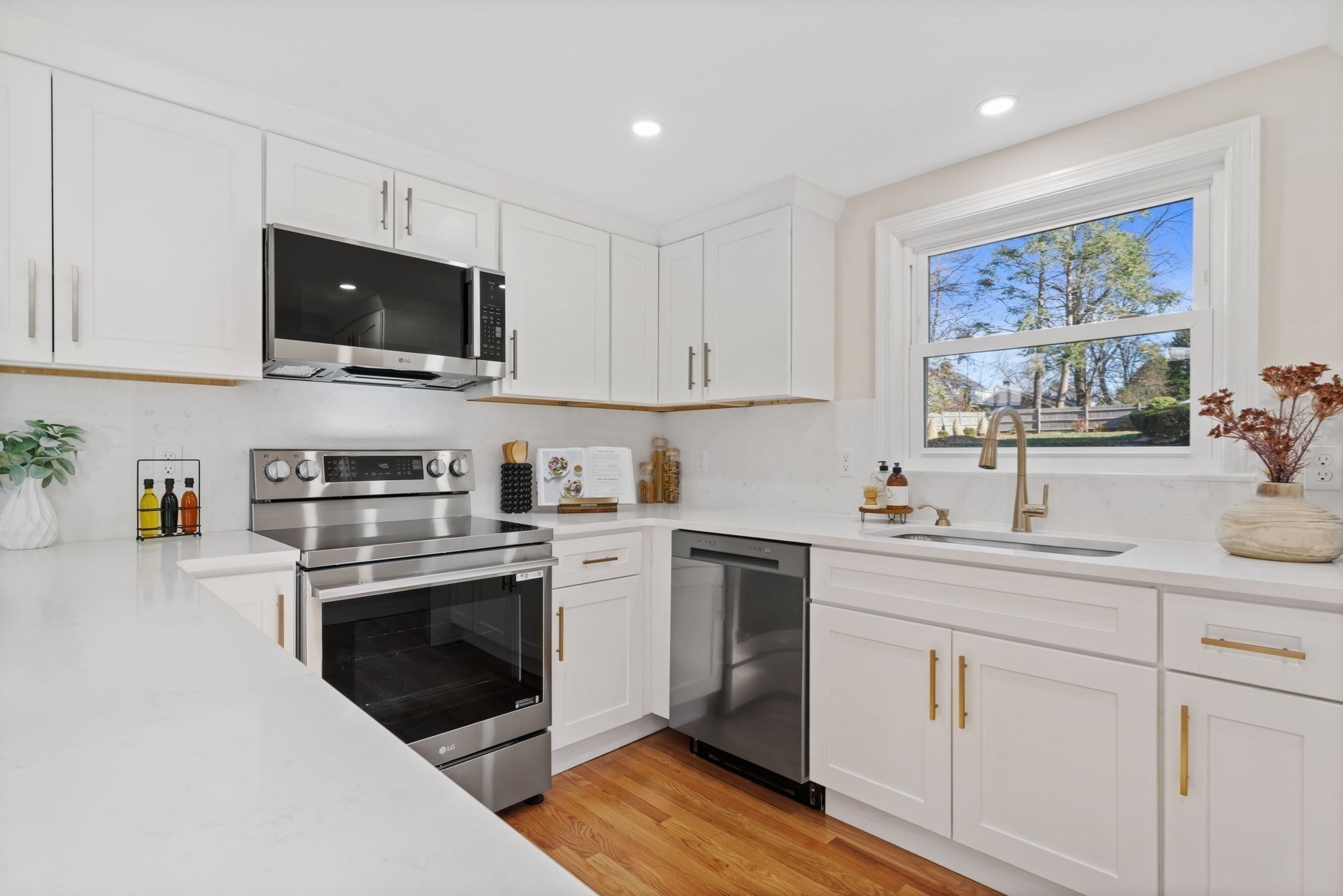 6 Puritan Ln, Dedham, MA 02026 - Image 5