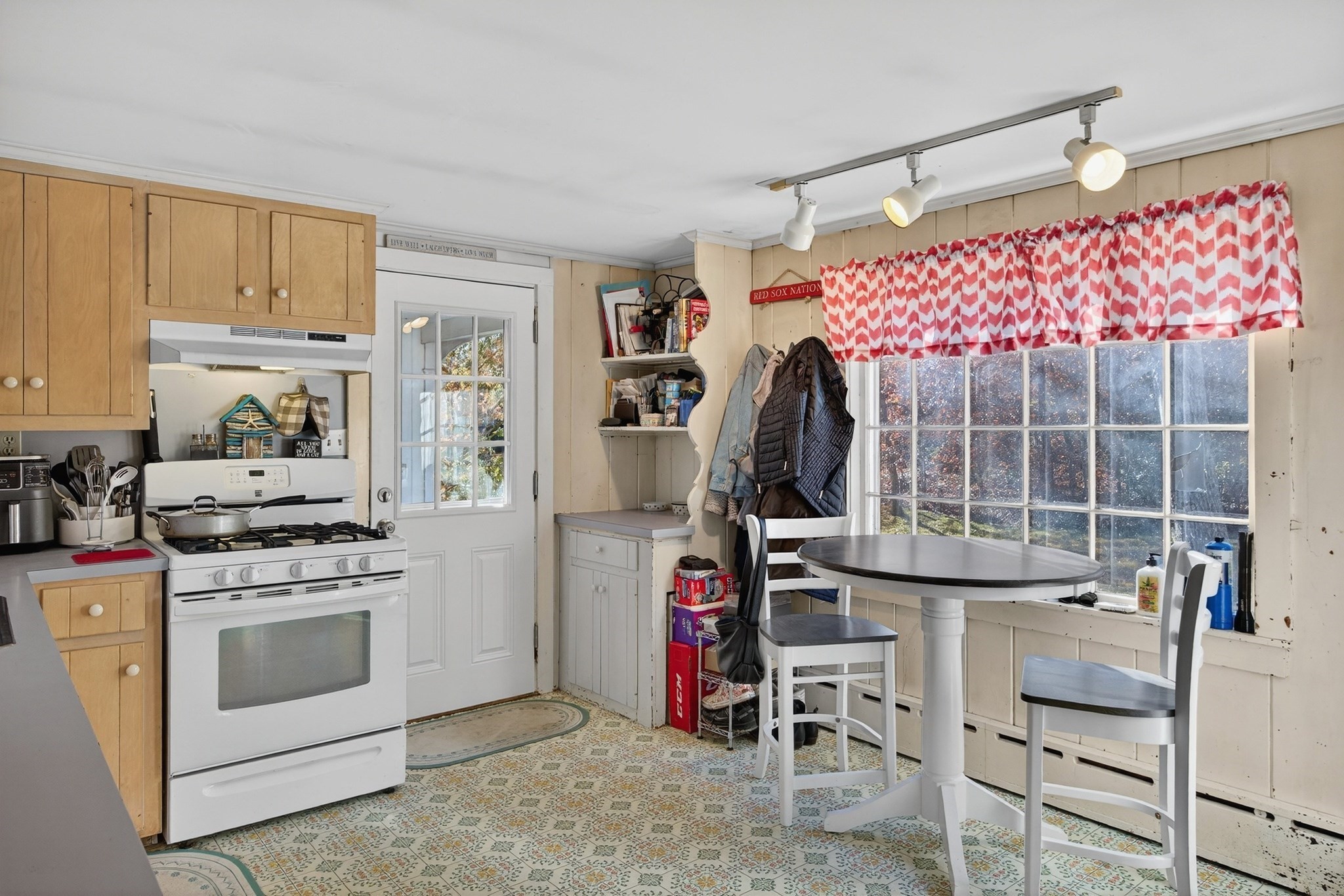 933 W Yarmouth Rd, Yarmouth, MA 02675 - Image 10