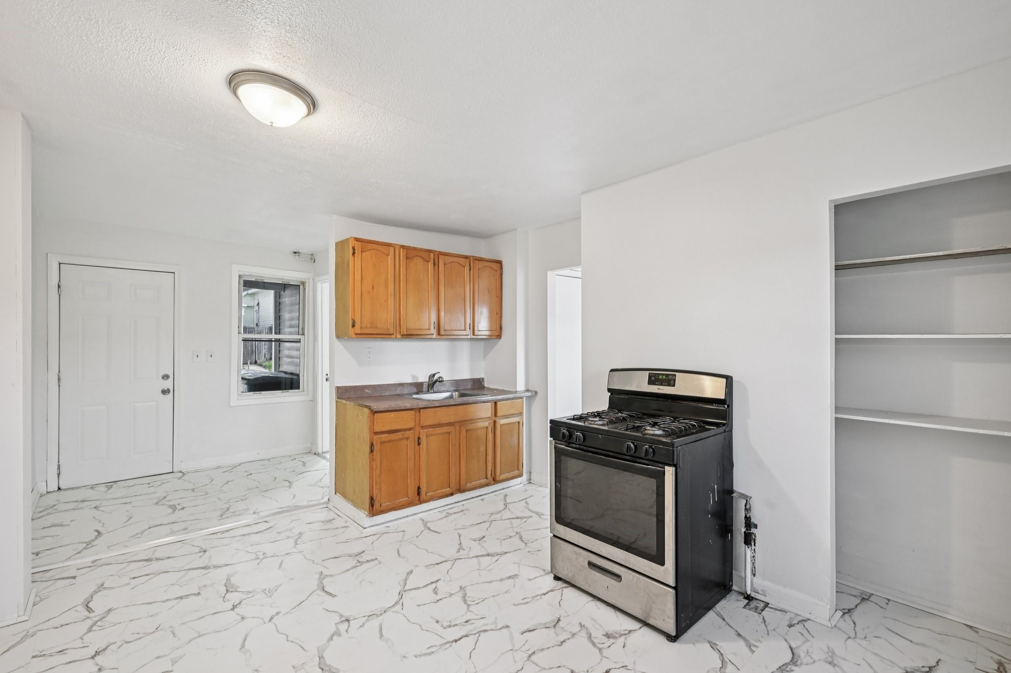 43 Pleasant St, Fitchburg, MA 01420 - Image 12