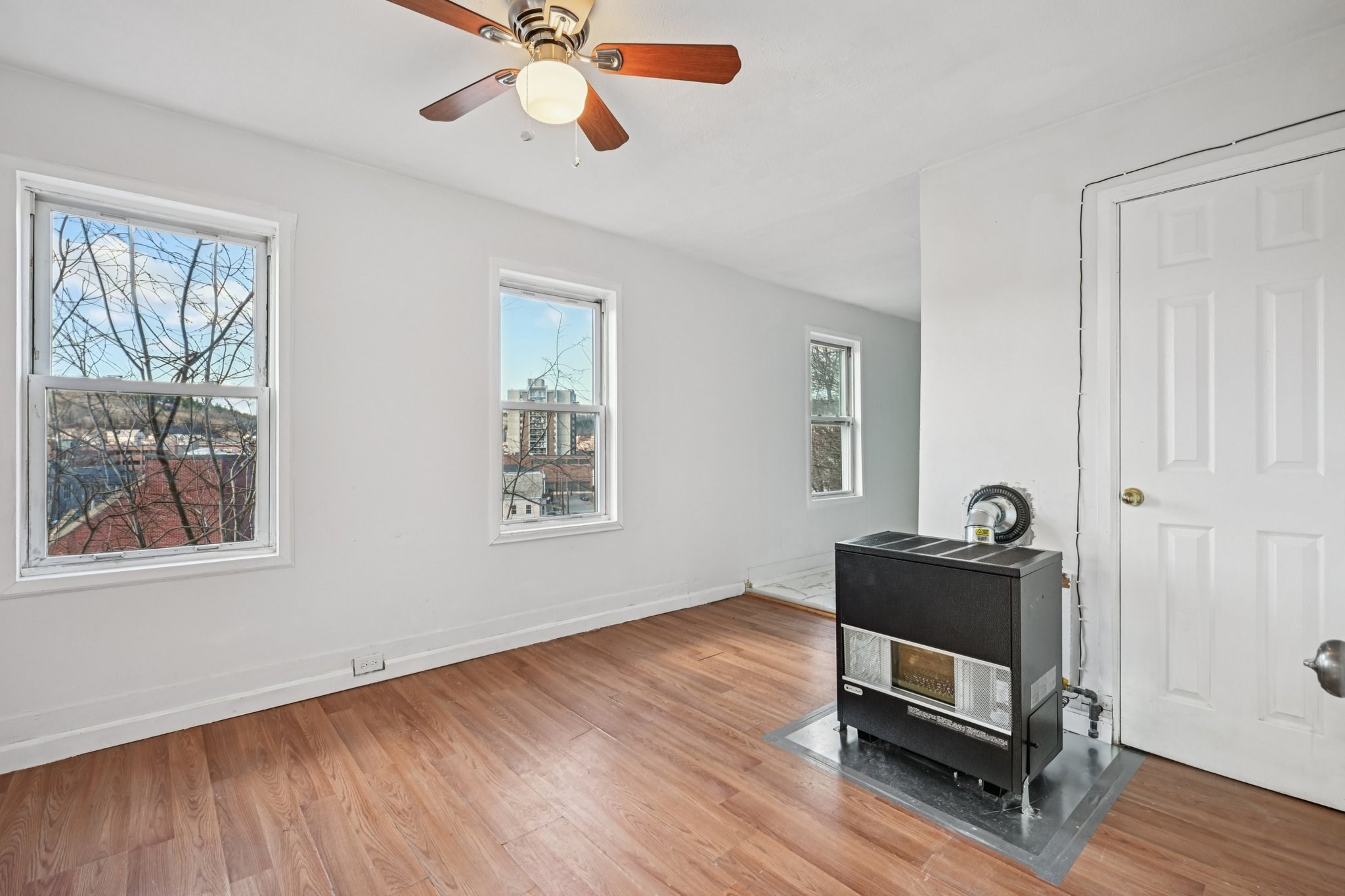 43 Pleasant St, Fitchburg, MA 01420 - Image 9