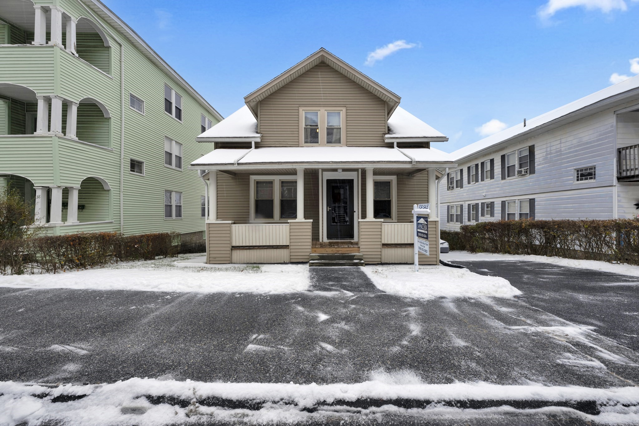 36 Dartmouth St, Worcester, MA 01604