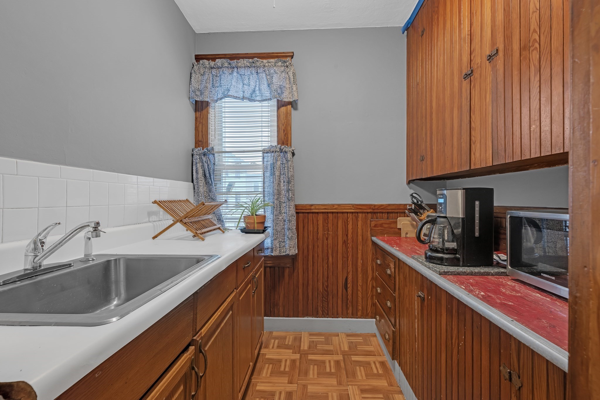 36 Dartmouth St, Worcester, MA 01604 - Image 12