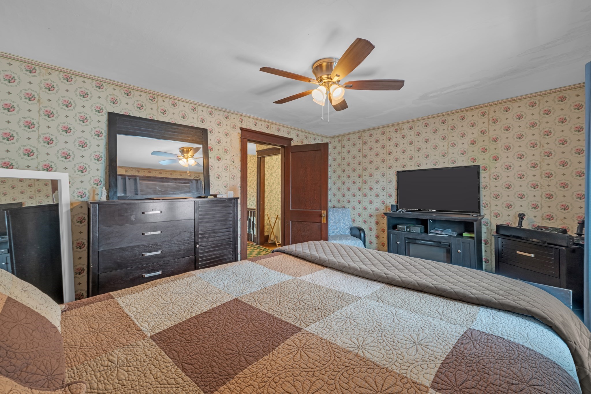 36 Dartmouth St, Worcester, MA 01604 - Image 21