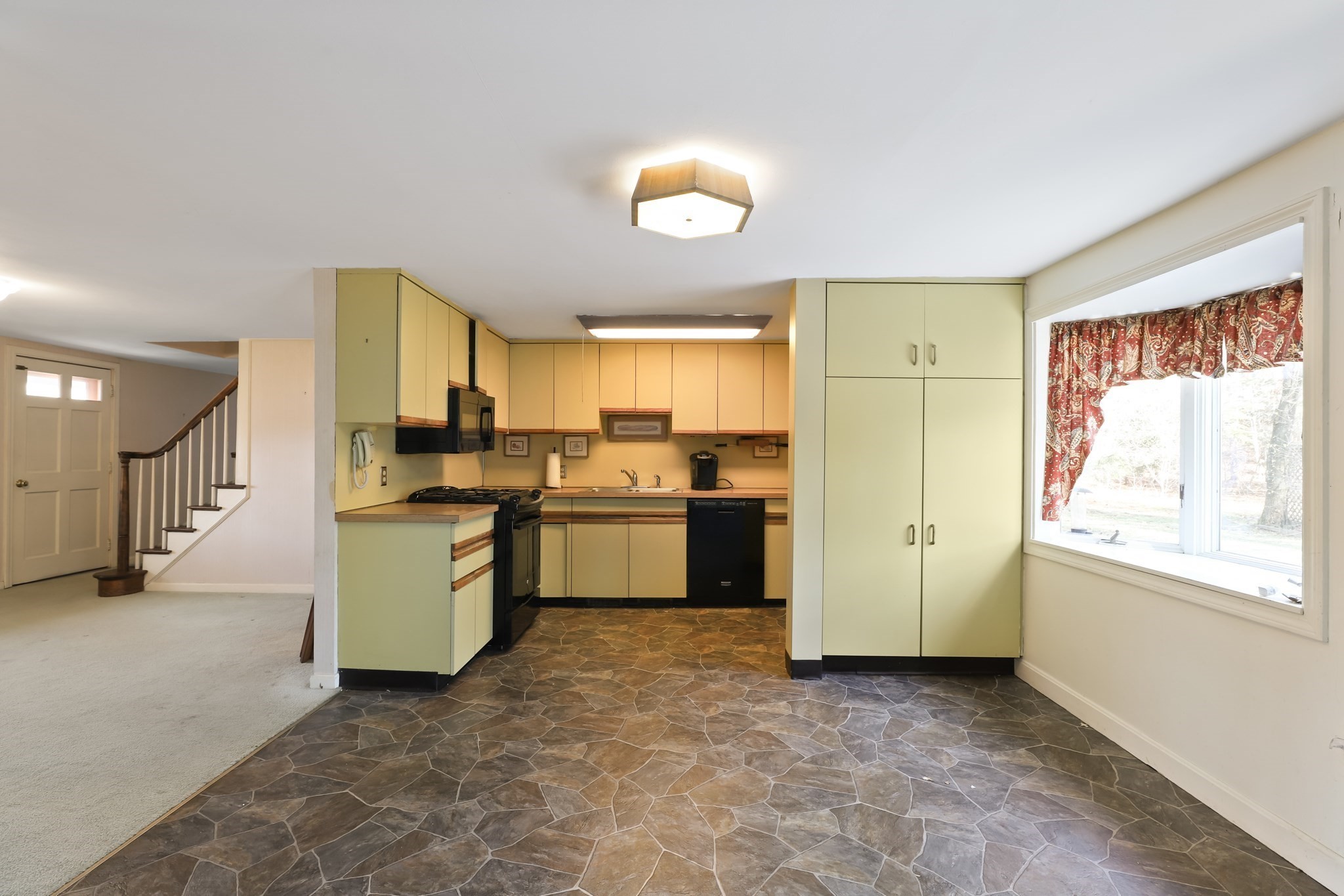 22 Coolidge Rd, Walpole, MA 02081 - Image 11