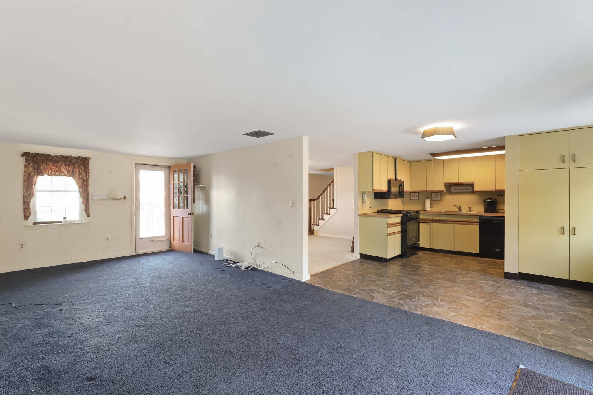 22 Coolidge Rd, Walpole, MA 02081 - Image 9