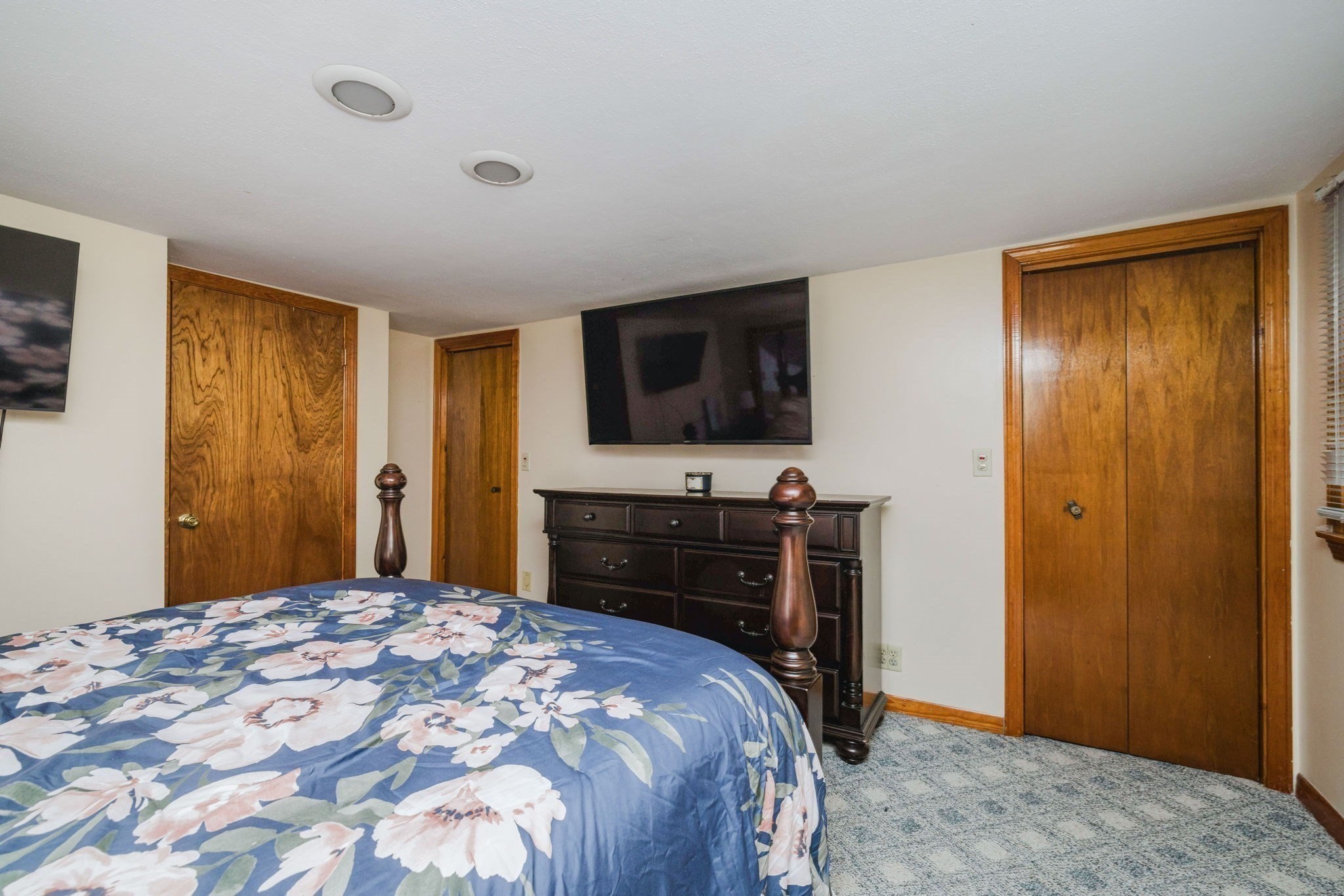 107 Walker, Swansea, MA 02777 - Image 20