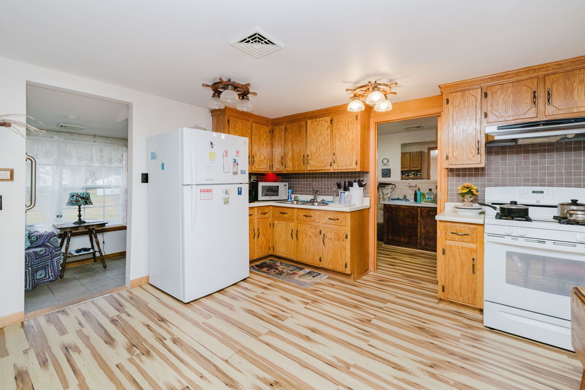 107 Walker, Swansea, MA 02777 - Image 41