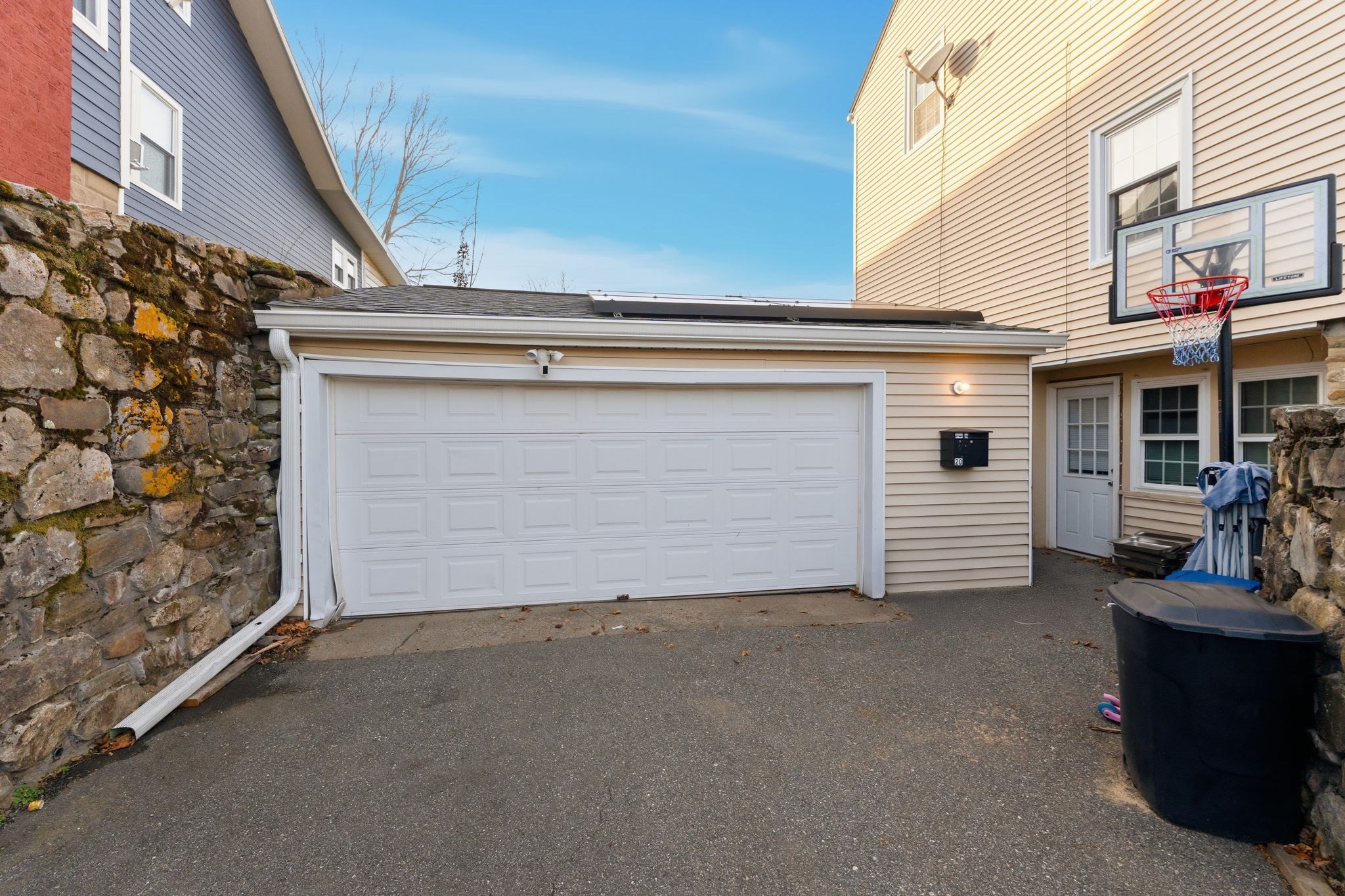 20 Newell Ave, Southbridge, MA 01550 - Image 8