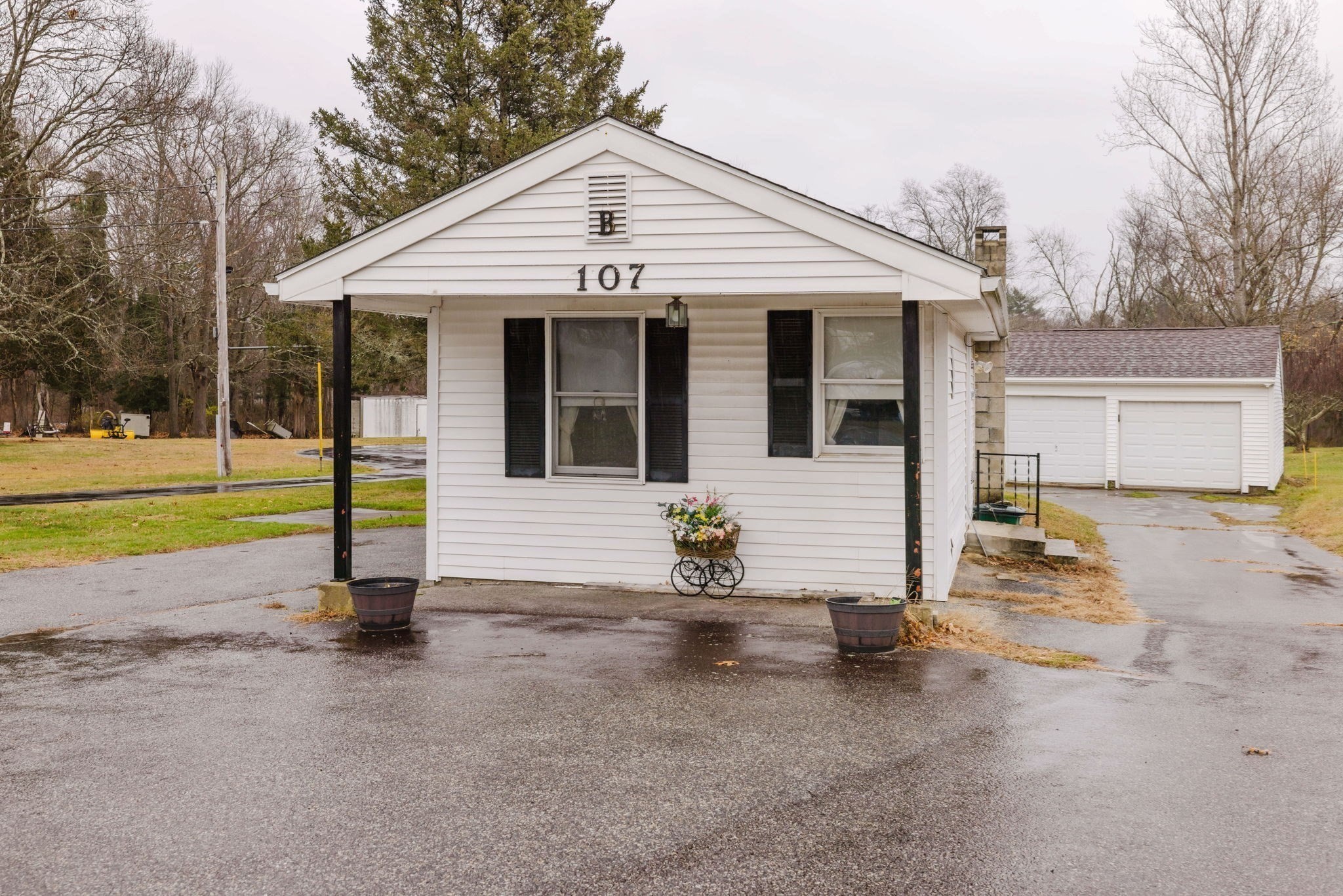 107 Walker, Swansea, MA 02777 - Image 1