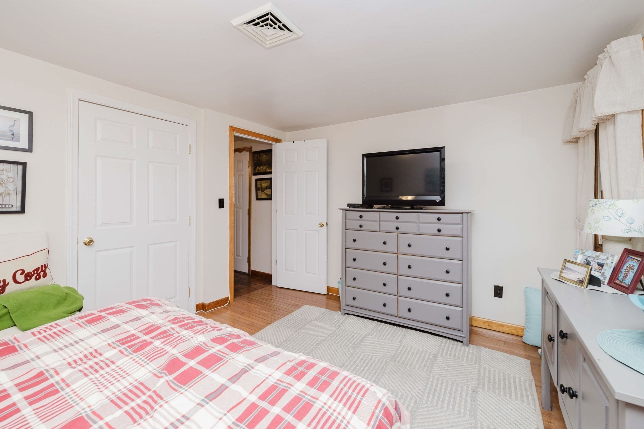 107 Walker, Swansea, MA 02777 - Image 17