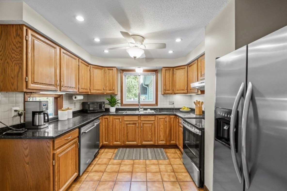 19 Keller Ave, Swansea, MA 02777 - Image 8