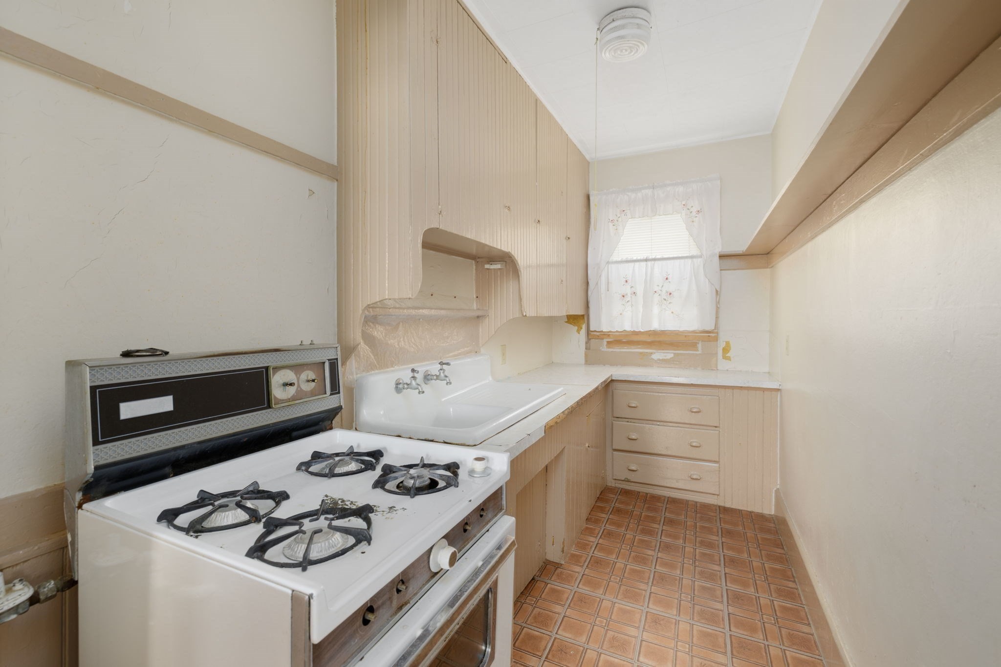 121 Hope Street, New Bedford, MA 02745 - Image 12