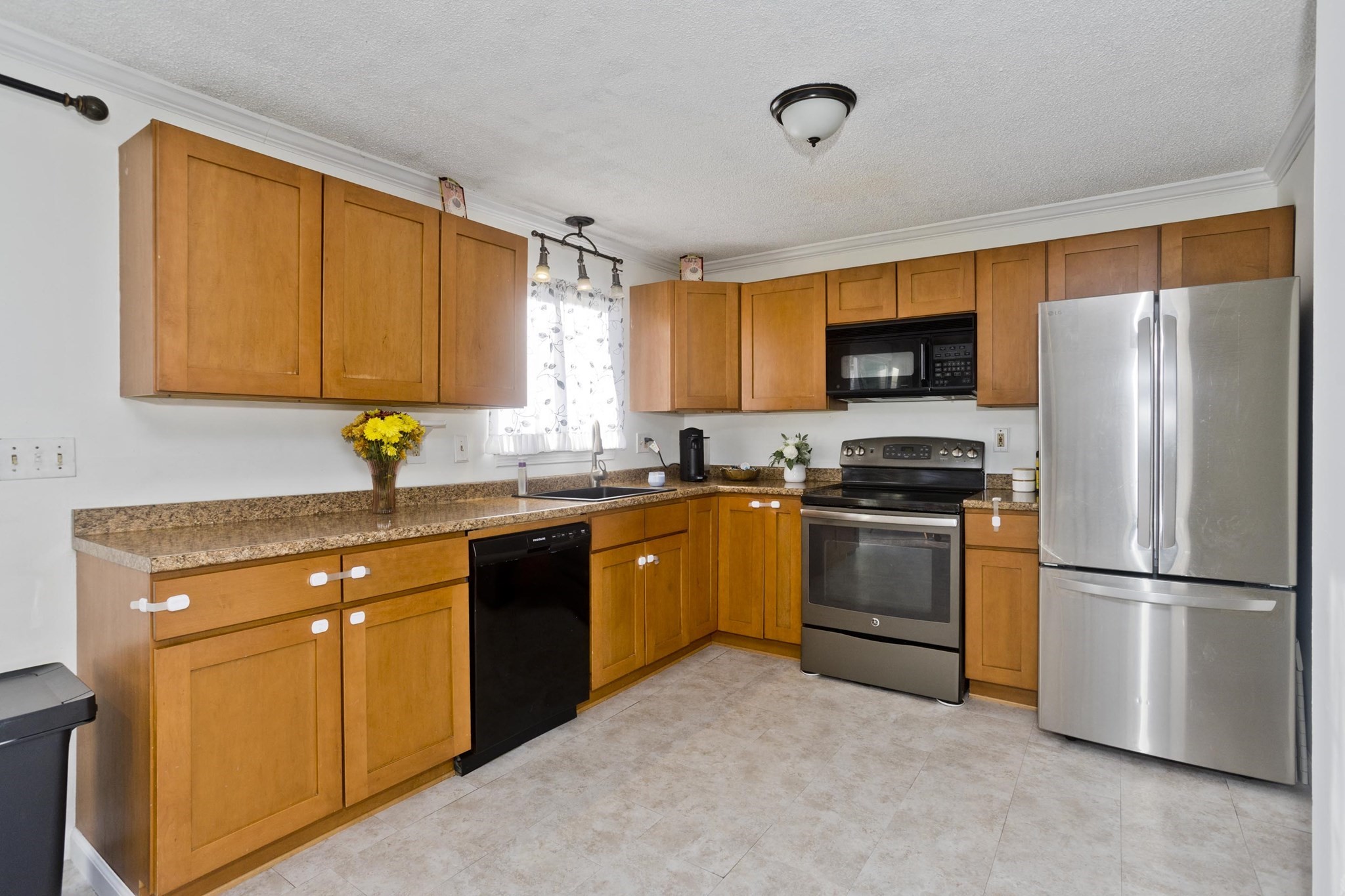 66 Sheri Ln Unit 66, Agawam, MA 01001 - Image 6