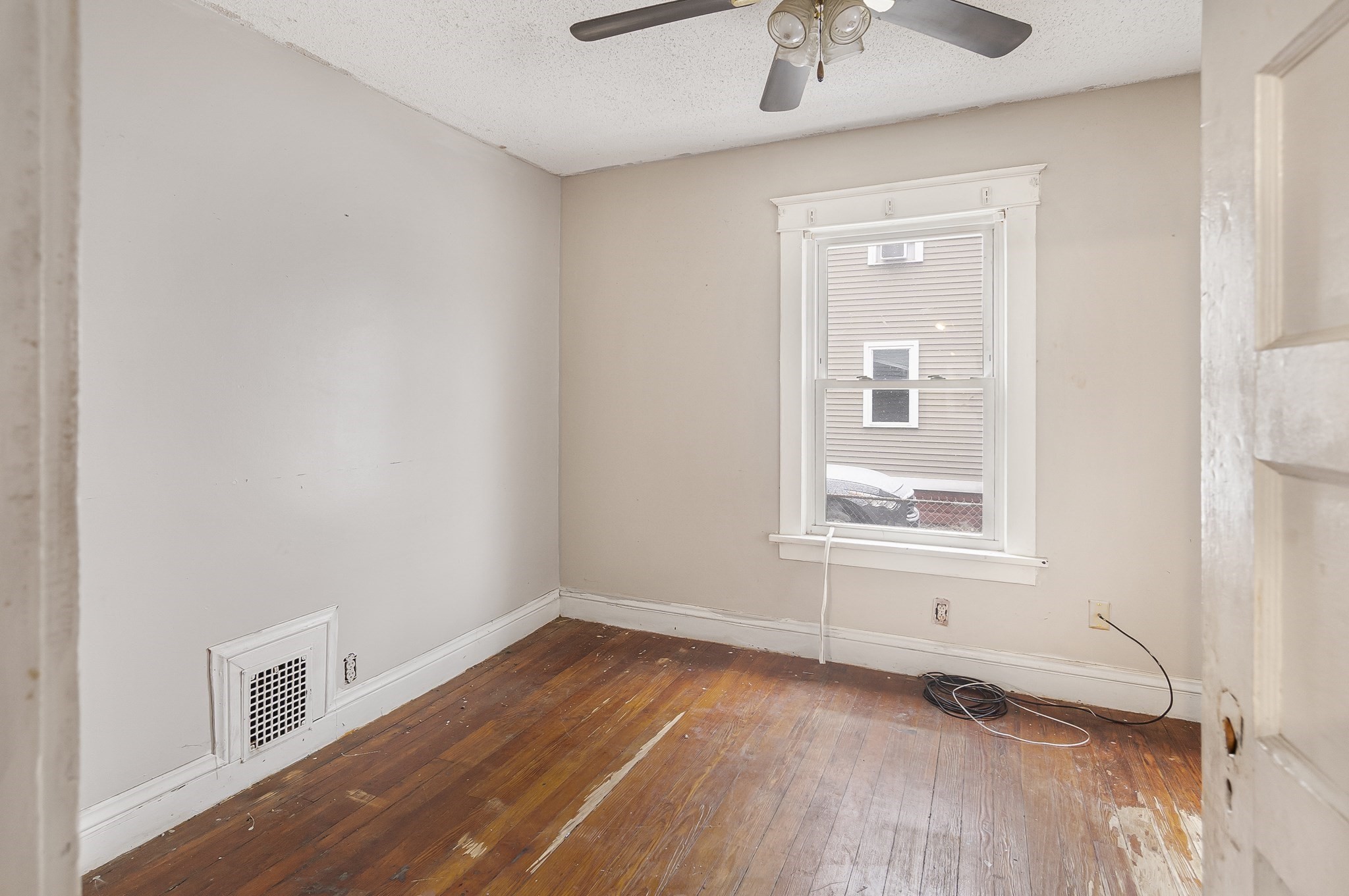 62 Kenyon St, Springfield, MA 01109 - Image 11