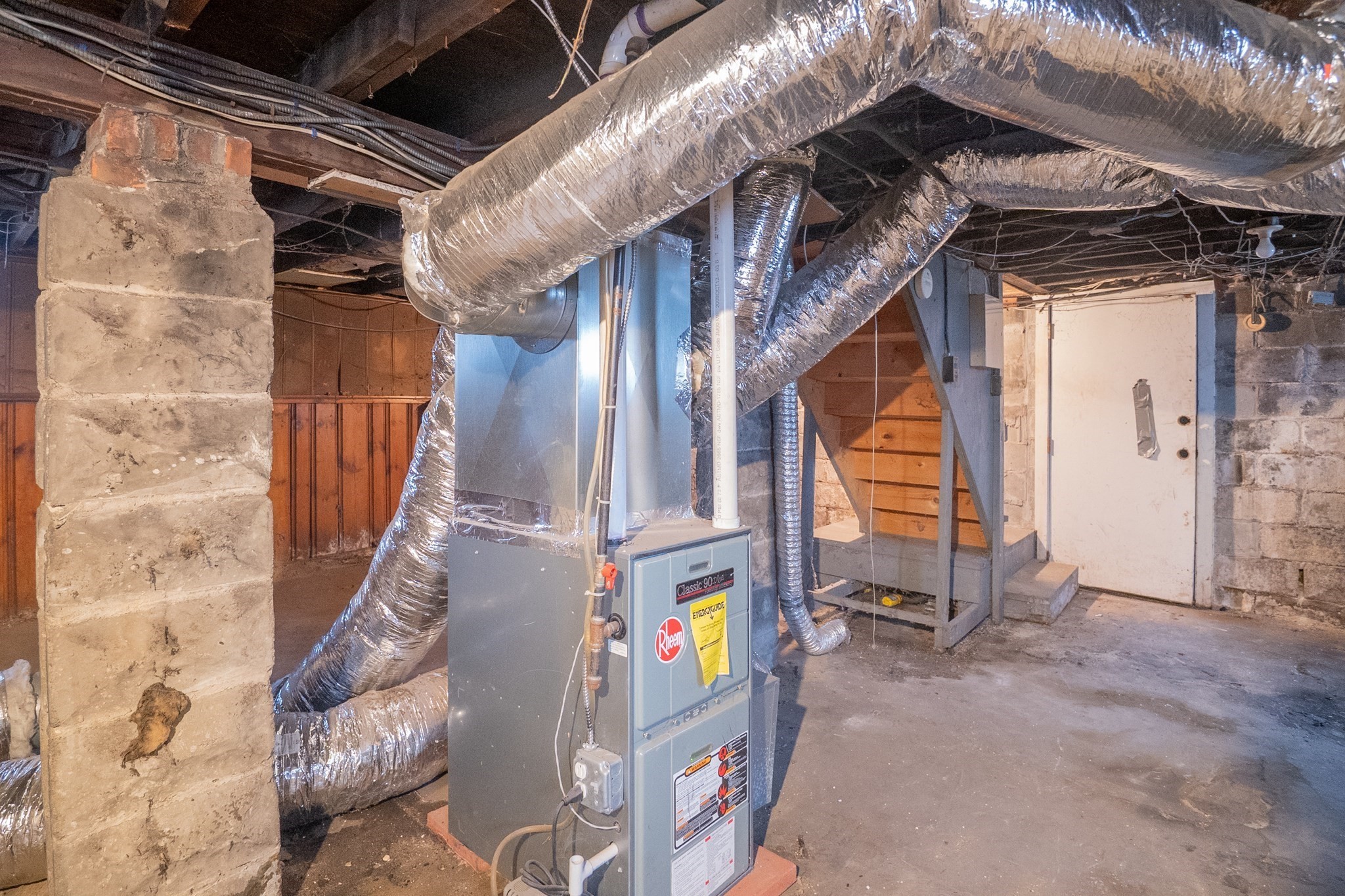 62 Kenyon St, Springfield, MA 01109 - Image 16