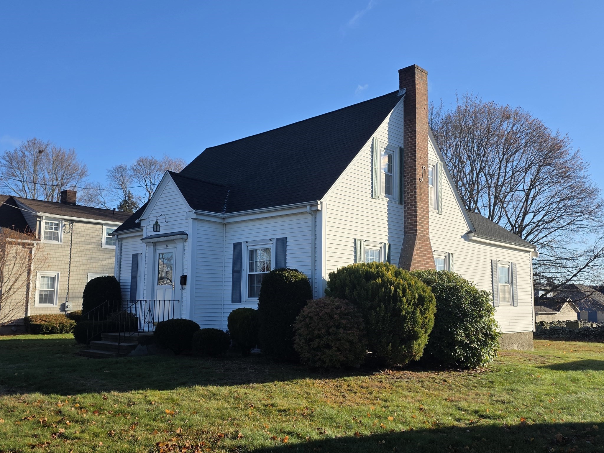 54 Grant Avenue, Somerset, MA 02726 - Image 1