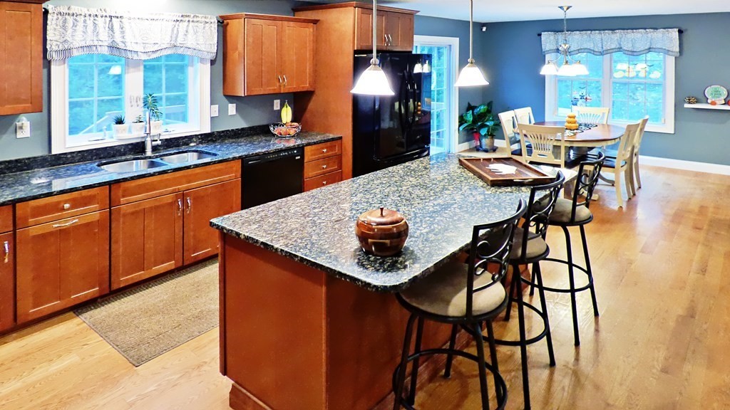 255 Holmes St, Hanson, MA 02341 - Image 8