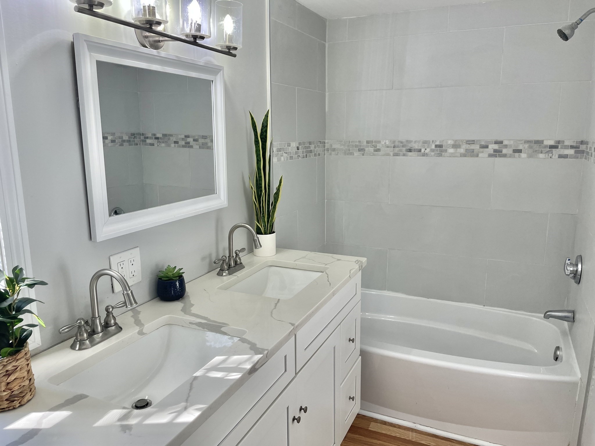 20 Hillside Ct, Amesbury, MA 01913 - Image 11