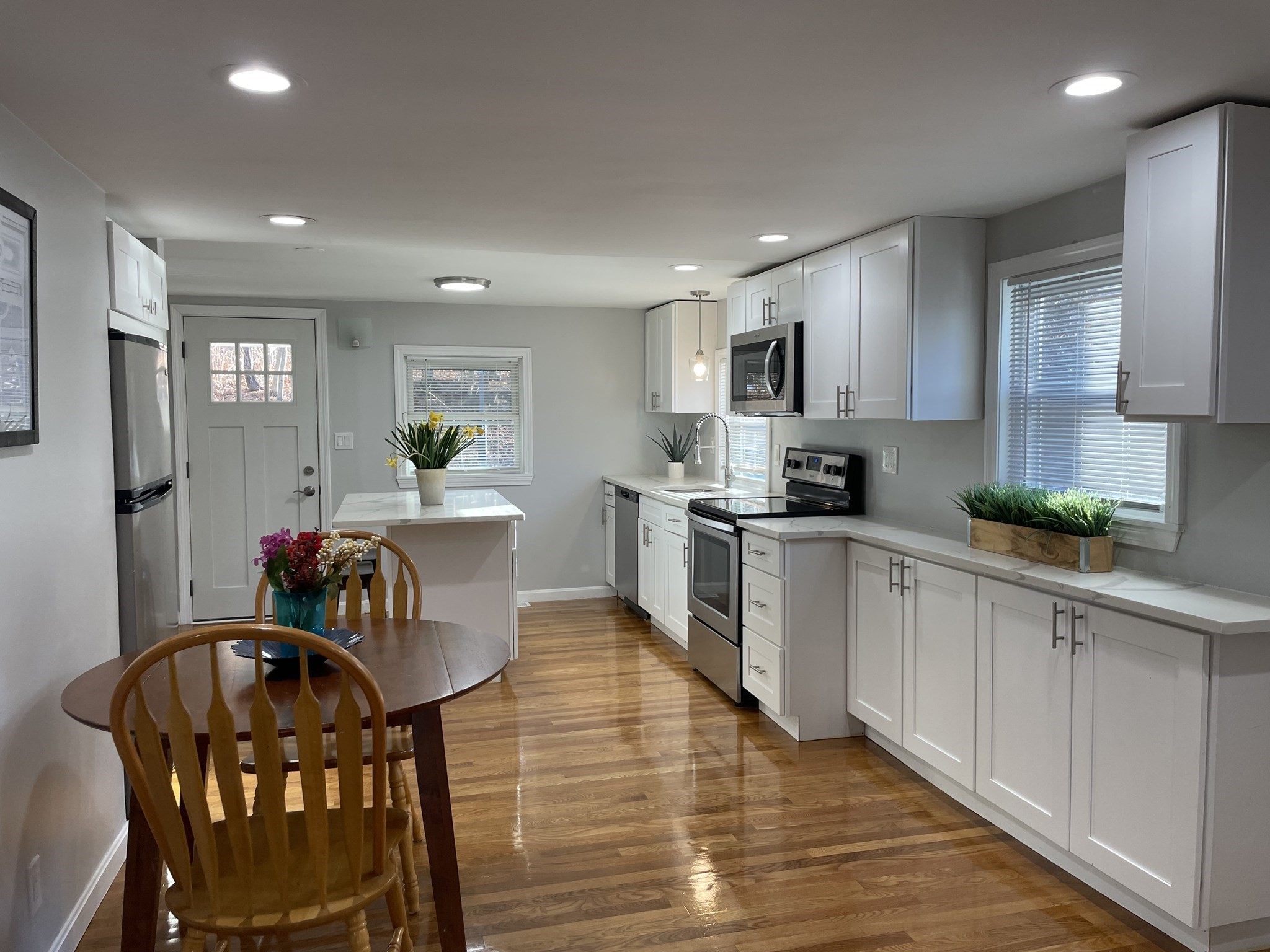 20 Hillside Ct, Amesbury, MA 01913 - Image 6