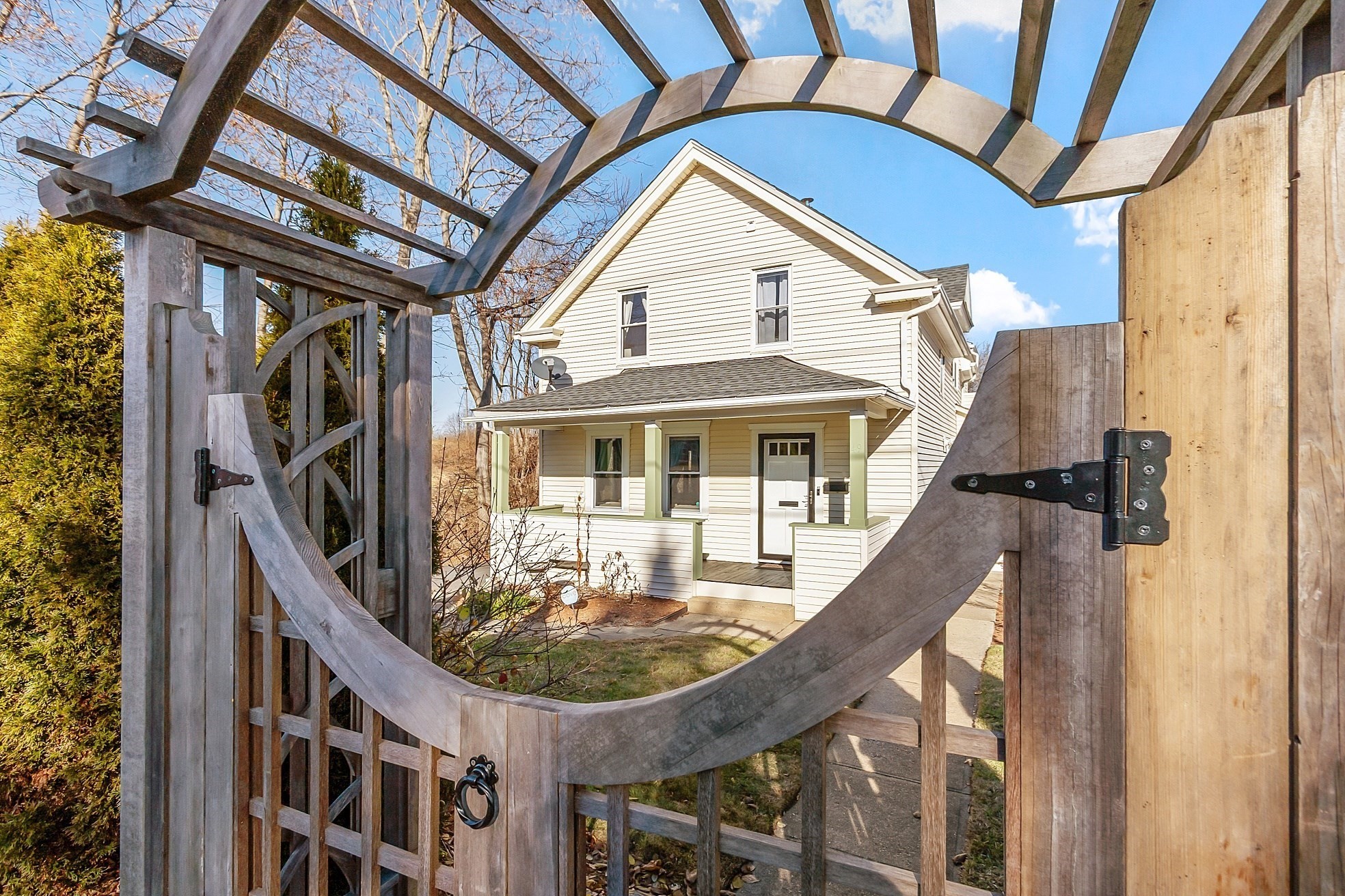 49 E Mountain St, Worcester, MA 01606 - Image 1