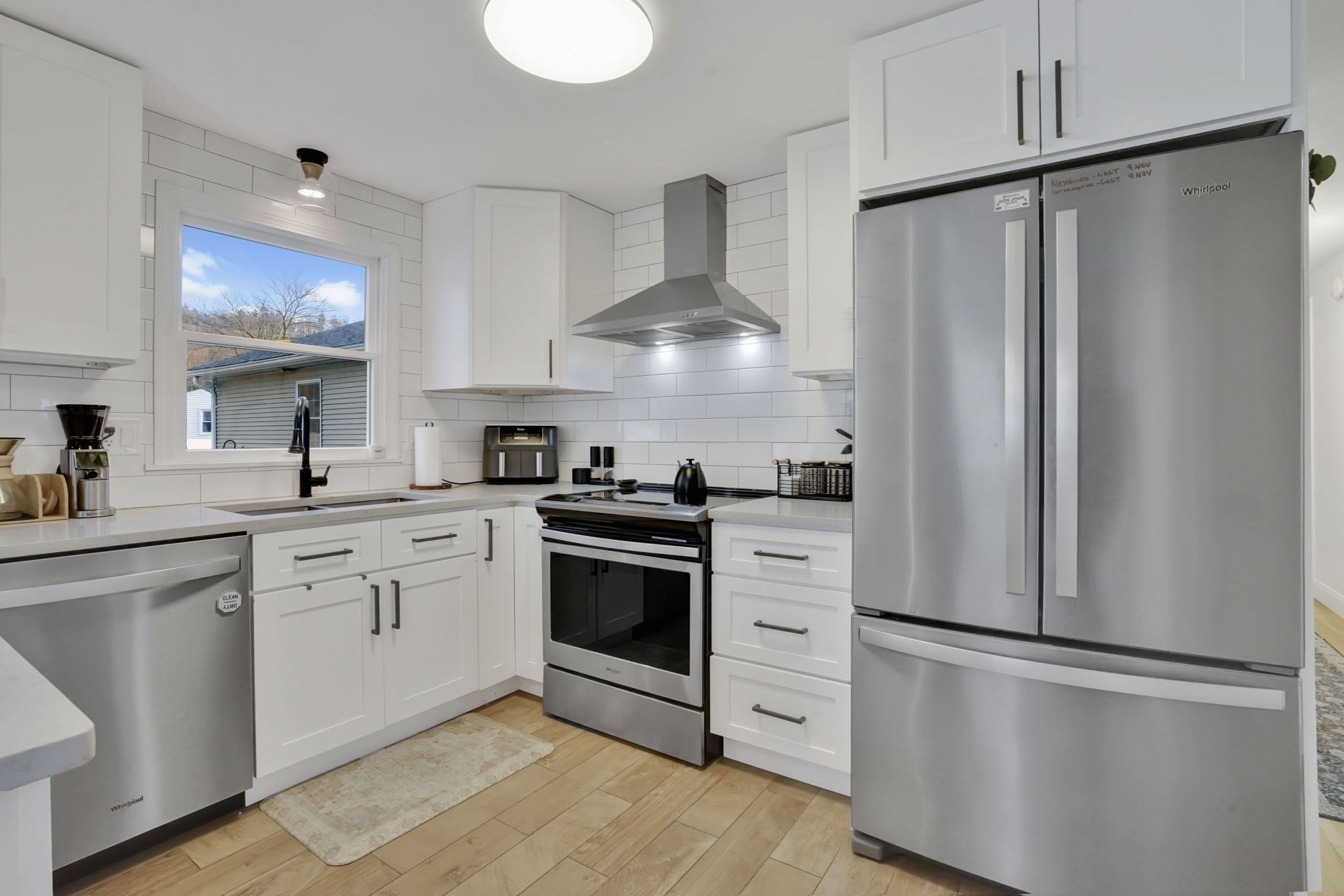 29 Sunrise Ter, Westfield, MA 01085 - Image 4