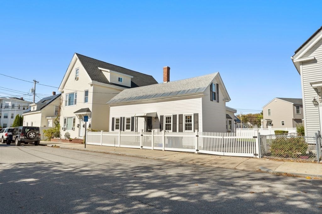 41 Durham St, Lawrence, MA 01843 - Image 2