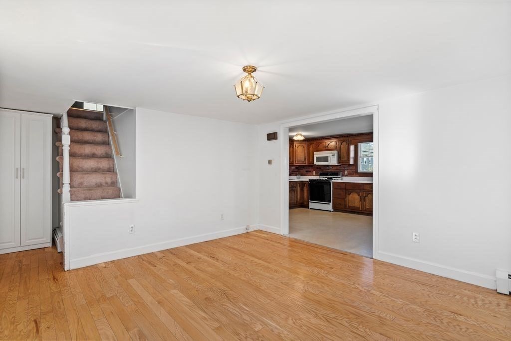 41 Durham St, Lawrence, MA 01843 - Image 12