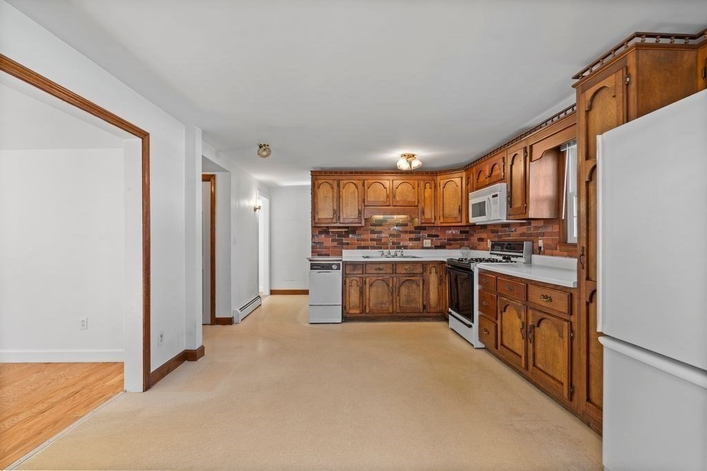 41 Durham St, Lawrence, MA 01843 - Image 10