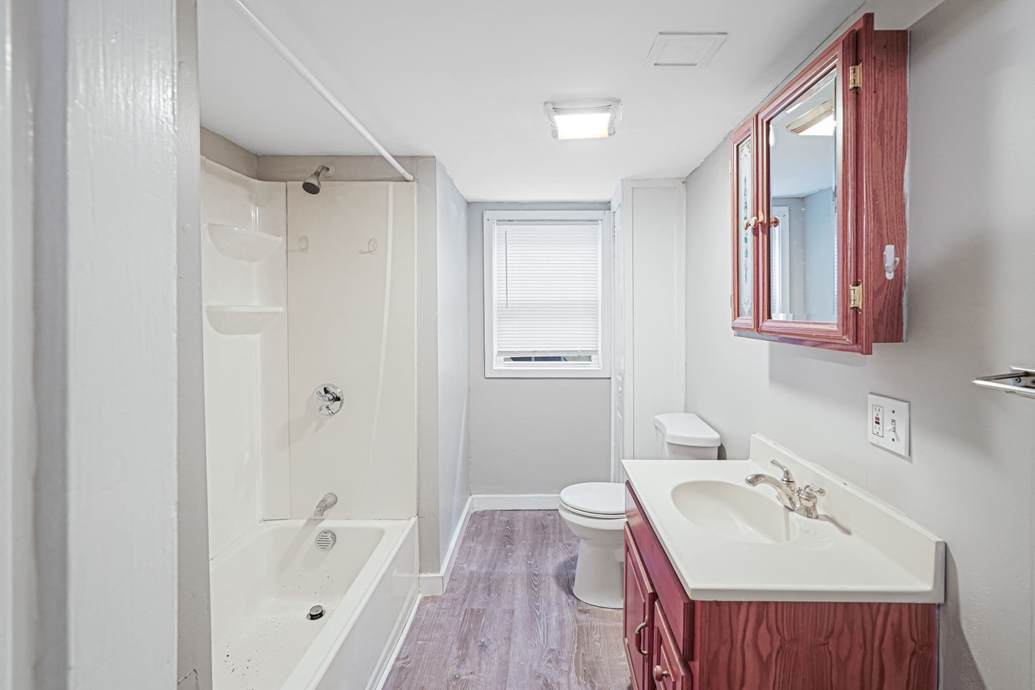 10 Ellsworth St, Worcester, MA 01610 - Image 29