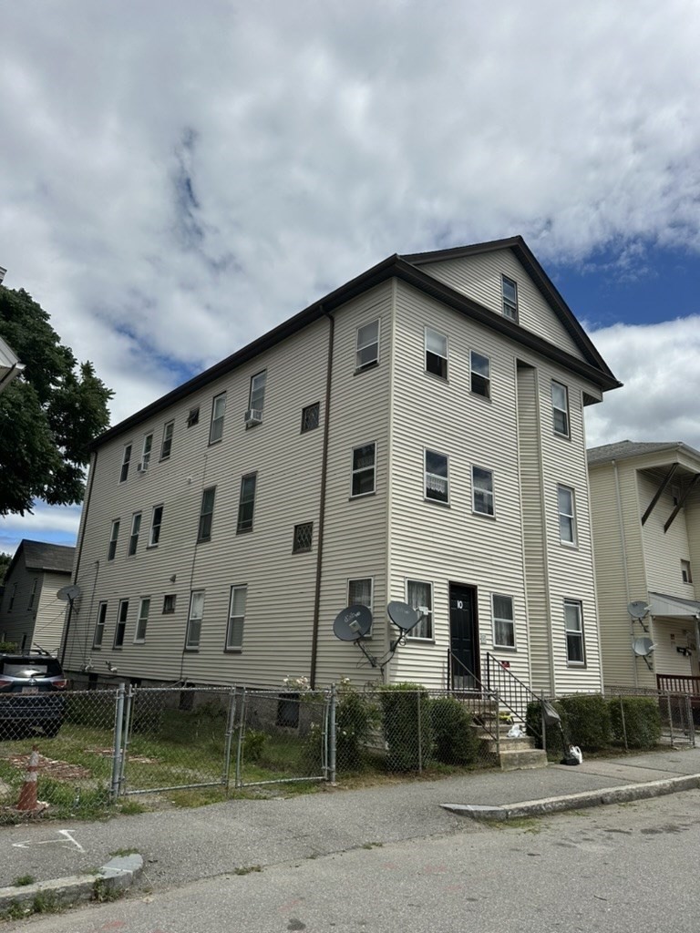 10 Ellsworth St, Worcester, MA 01610 - Image 4