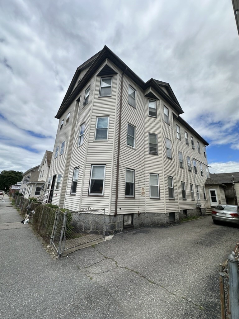 10 Ellsworth St, Worcester, MA 01610 - Image 5