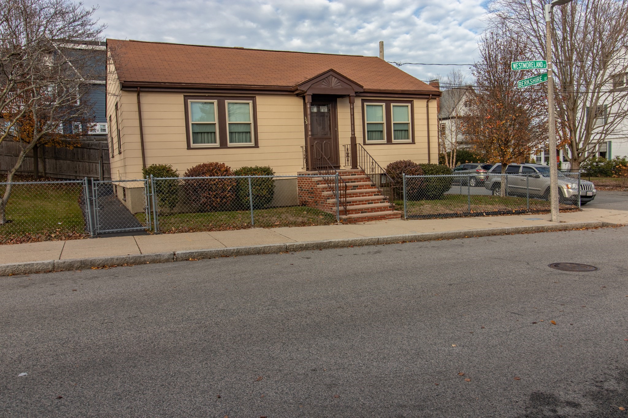 33 Westmoreland St, Dorchester, Boston, MA 02124