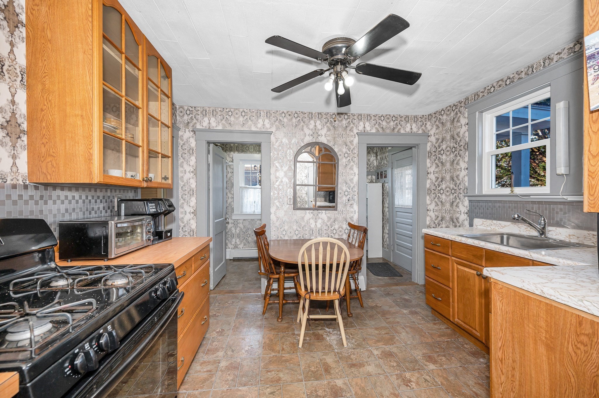 3 Hart St, Woburn, MA 01801 - Image 13