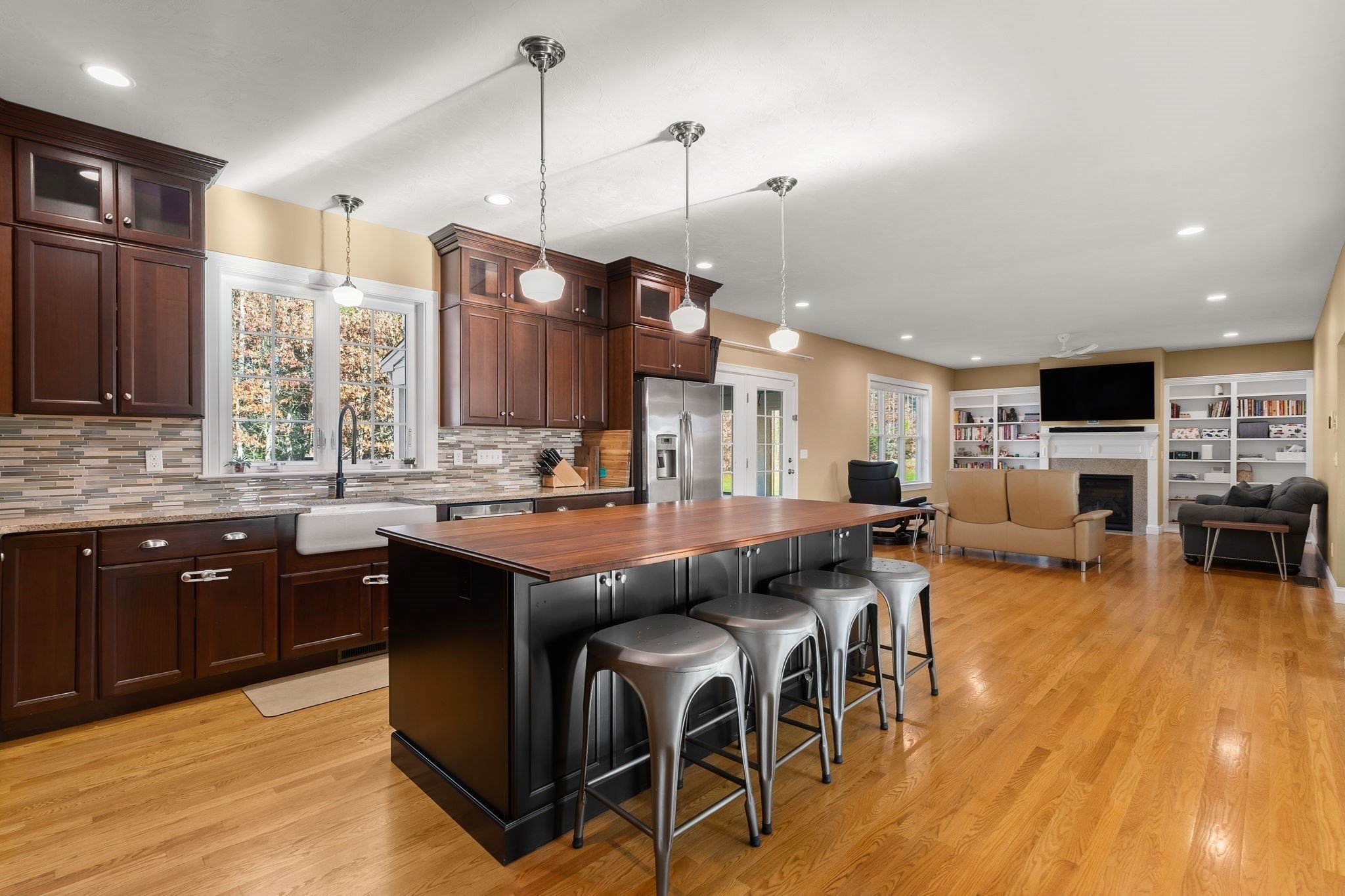 10 Emily Ln, Pembroke, MA 02359 - Image 10