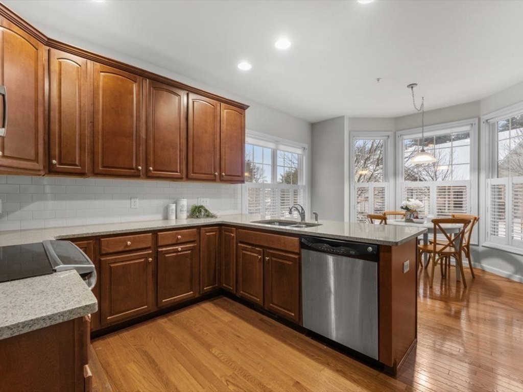 51 Heather Ln Unit 51, Stow, MA 01775 - Image 3