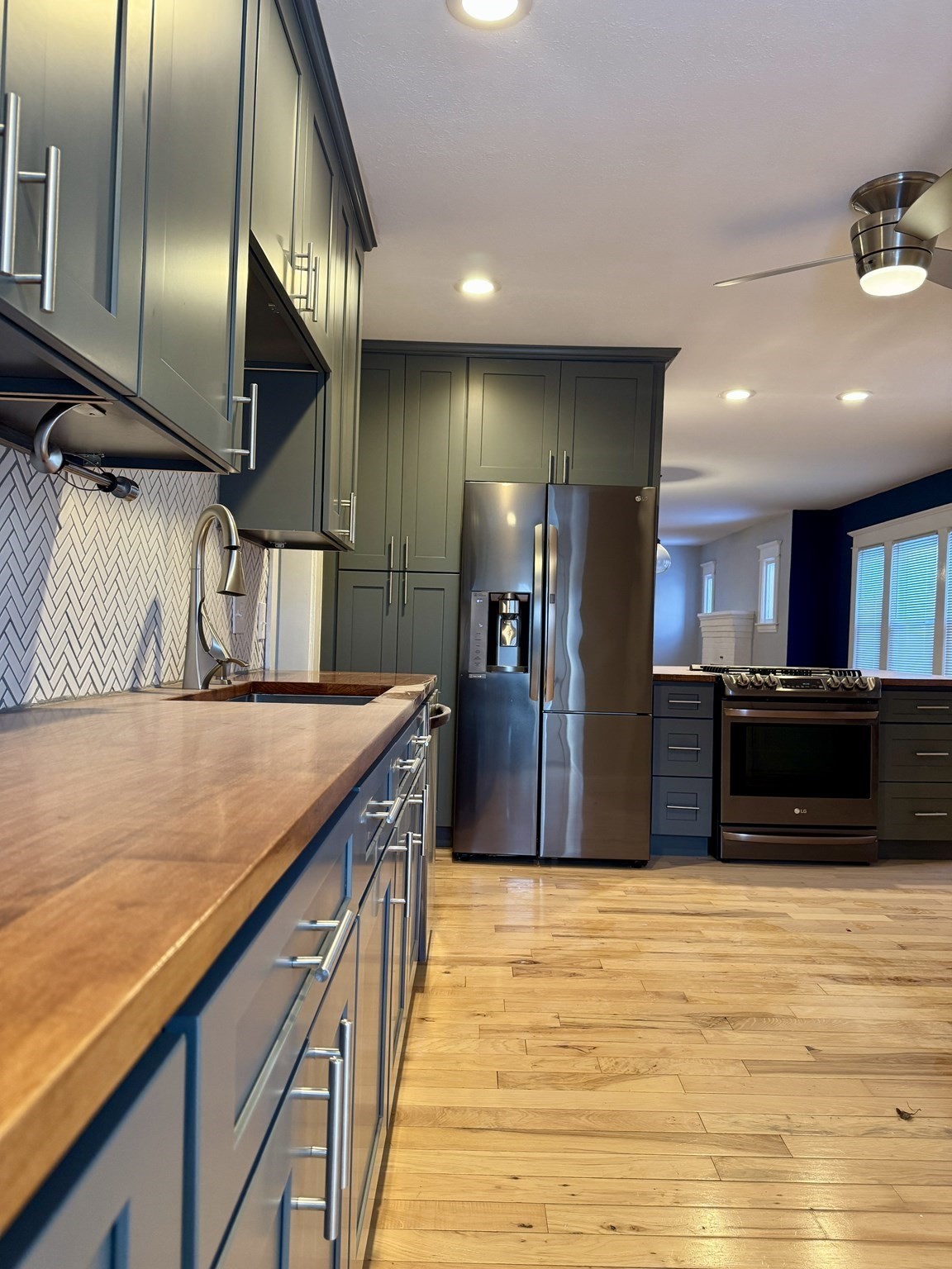 58 Brookline Ave, Holyoke, MA 01040 - Image 9