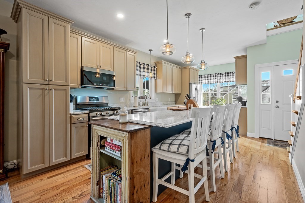 33 Brown Bear Ln Unit 33, Milford, MA 01757 - Image 3
