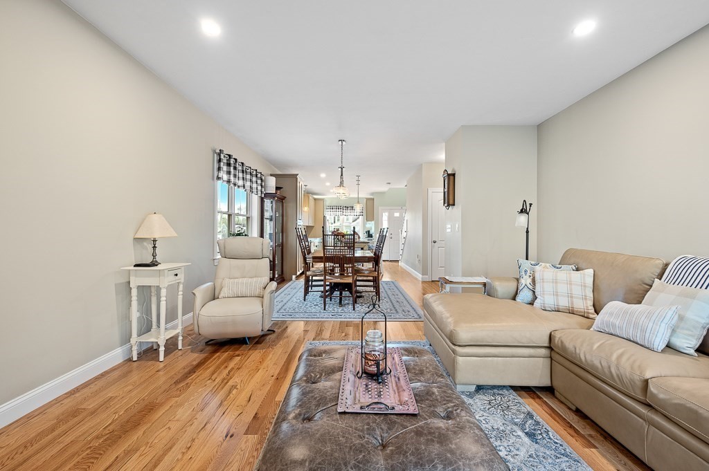 33 Brown Bear Ln Unit 33, Milford, MA 01757 - Image 10