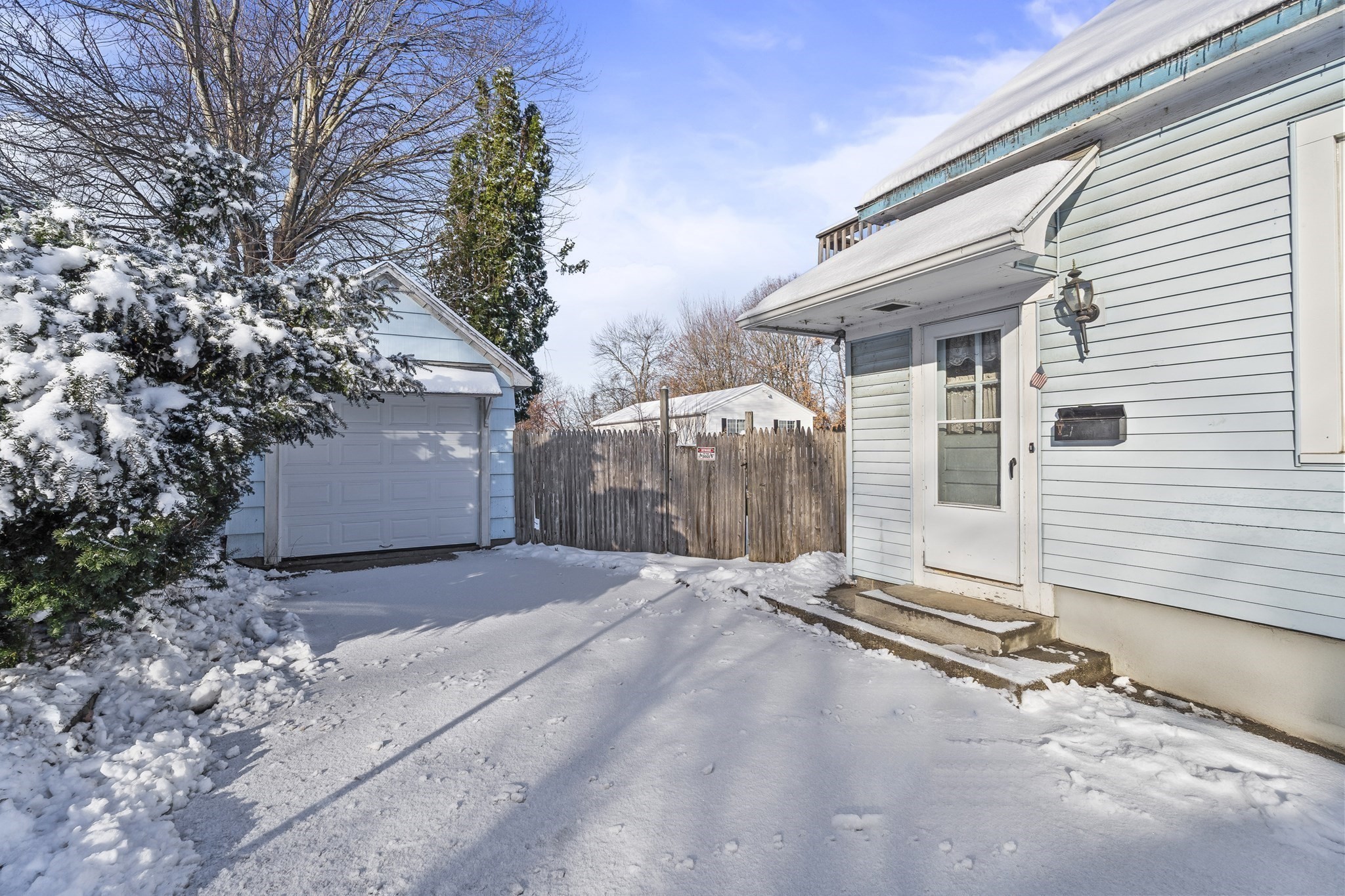 861 Grattan St, Chicopee, MA 01020 - Image 31