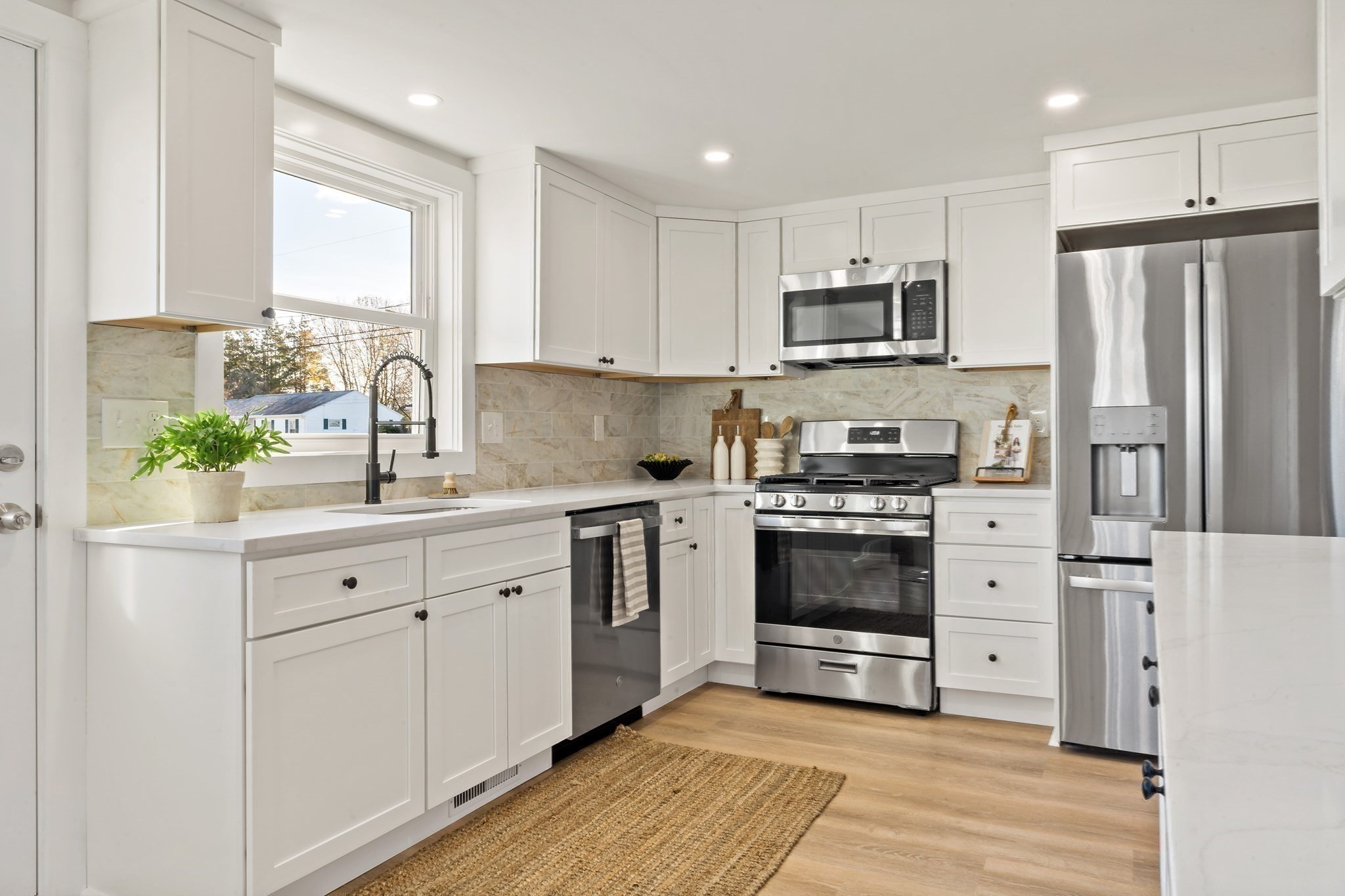 602 Regan Rd, Somerset, MA 02726 - Image 12