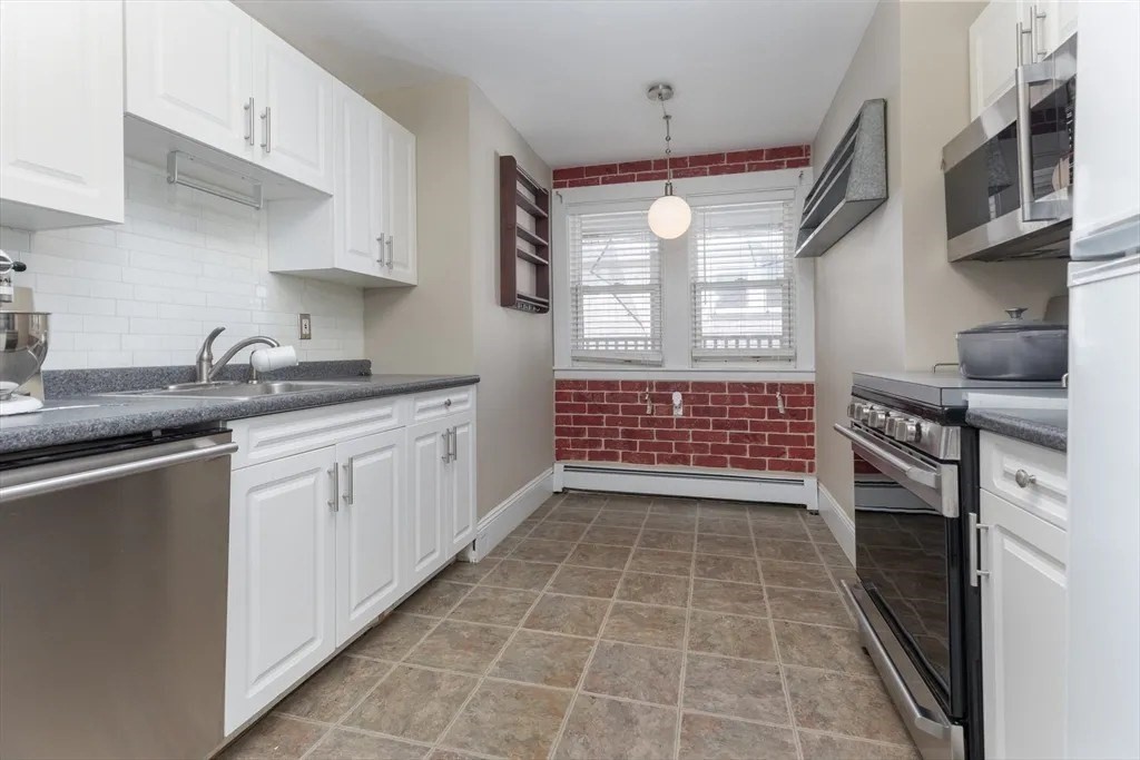 121 Johnson St Unit 3L, Lynn, MA 01902 - Image 2