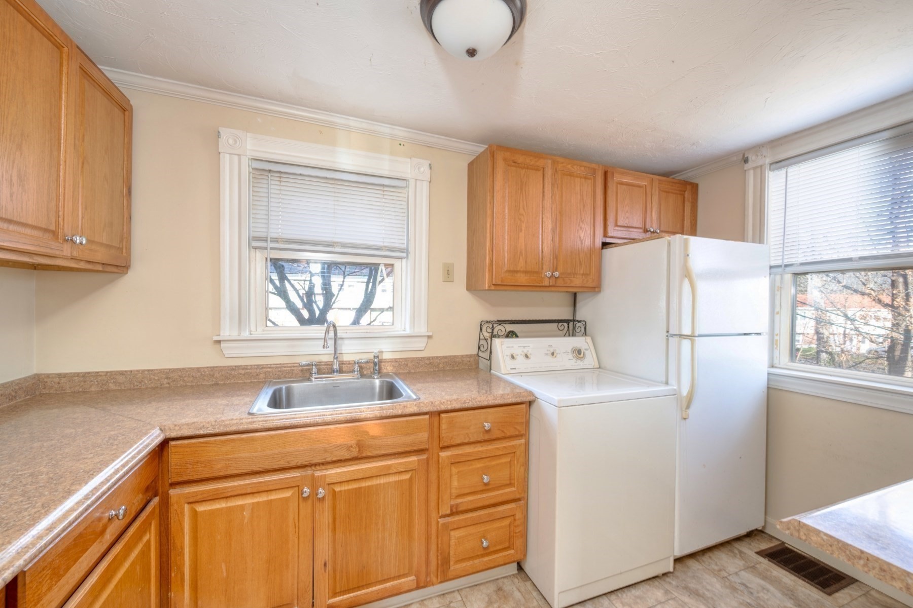 706 W Main Street, Avon, MA 02322 - Image 19